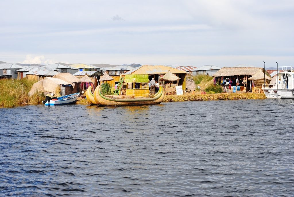 Do people really live on the Floating Reed Islands of Uros - Orange Nation Peru